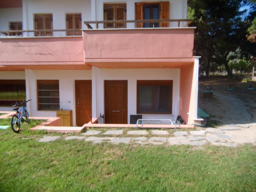 Studios Efi Beach วูร์วูรู ภายนอก รูปภาพ