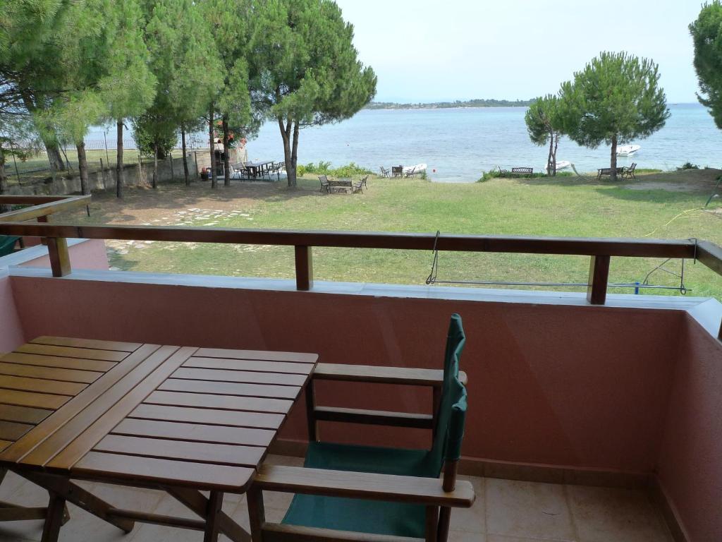 Studios Efi Beach วูร์วูรู ภายนอก รูปภาพ